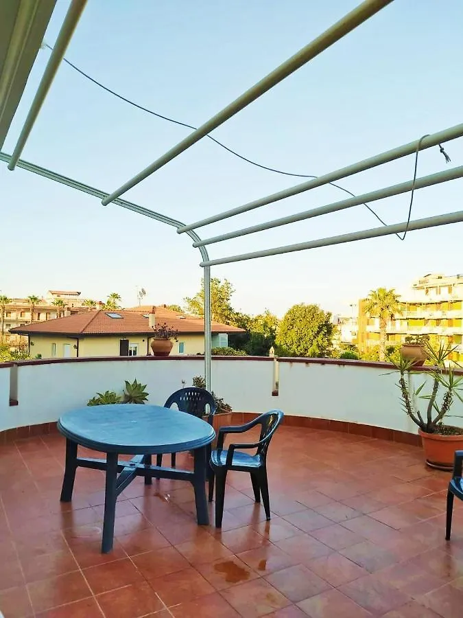 Attico Con Ampio Terrazzo A 200 M Dalla Spiaggia Apartment Giardini Naxos